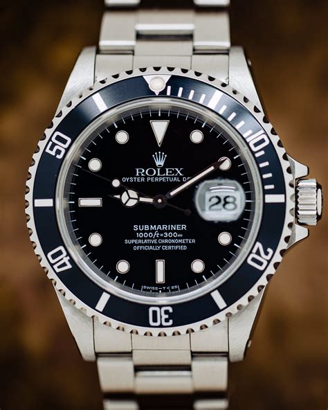 rolex submariner 16610 stainless steel.